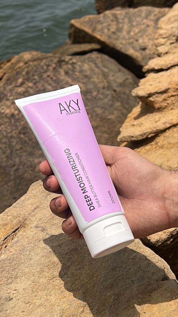 Shea Moisture Conditioner